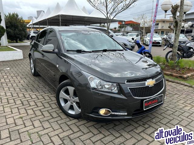 Cruze LT