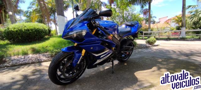 YZF R1